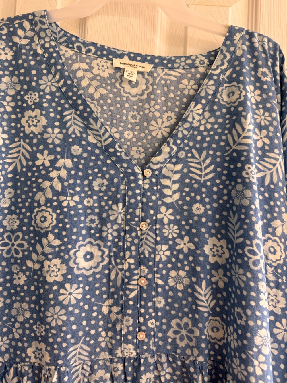 beachlunchlounge Blue and White Floral Tiered Midi Dress - Picture 7 of 9